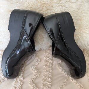 🖤 L.L. Bean Black Patent Clogs | Women’s 10M | Slip-On Comfort Shoes